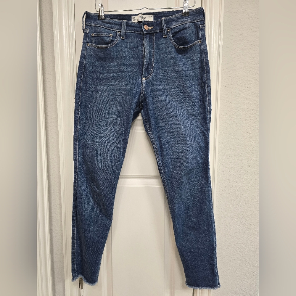 Hollister Women's Skinny Jeans in Deep Indigo